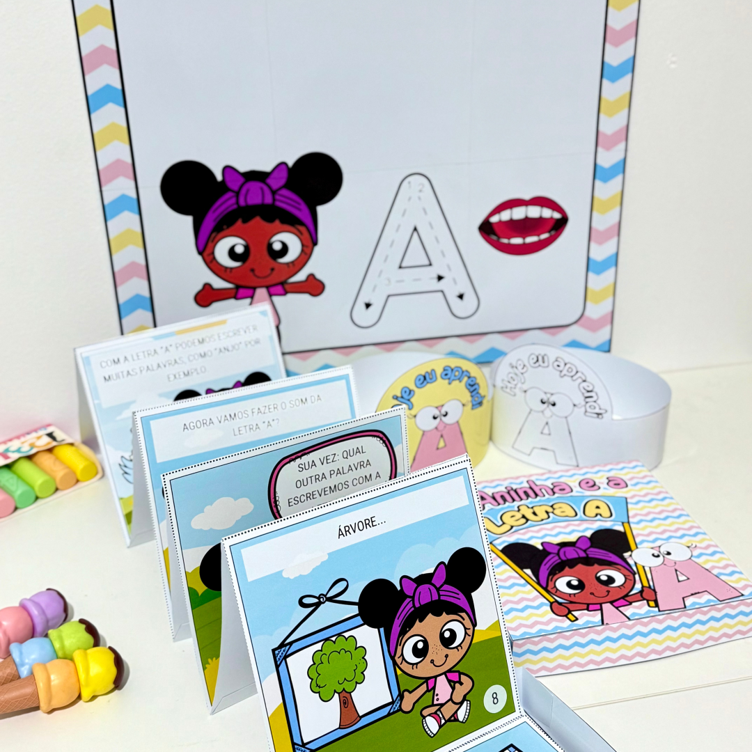 História na Caixa e Cartaz Letra A