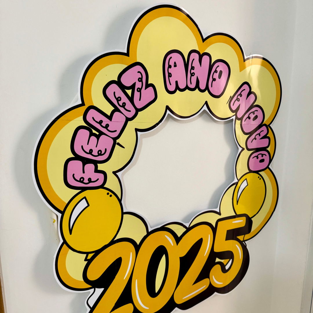 Moldura Feliz 2025